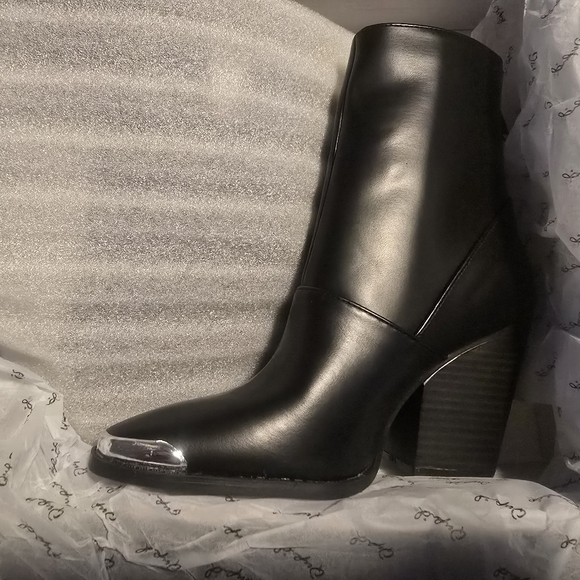 Qupid Black boots - Picture 2 of 6